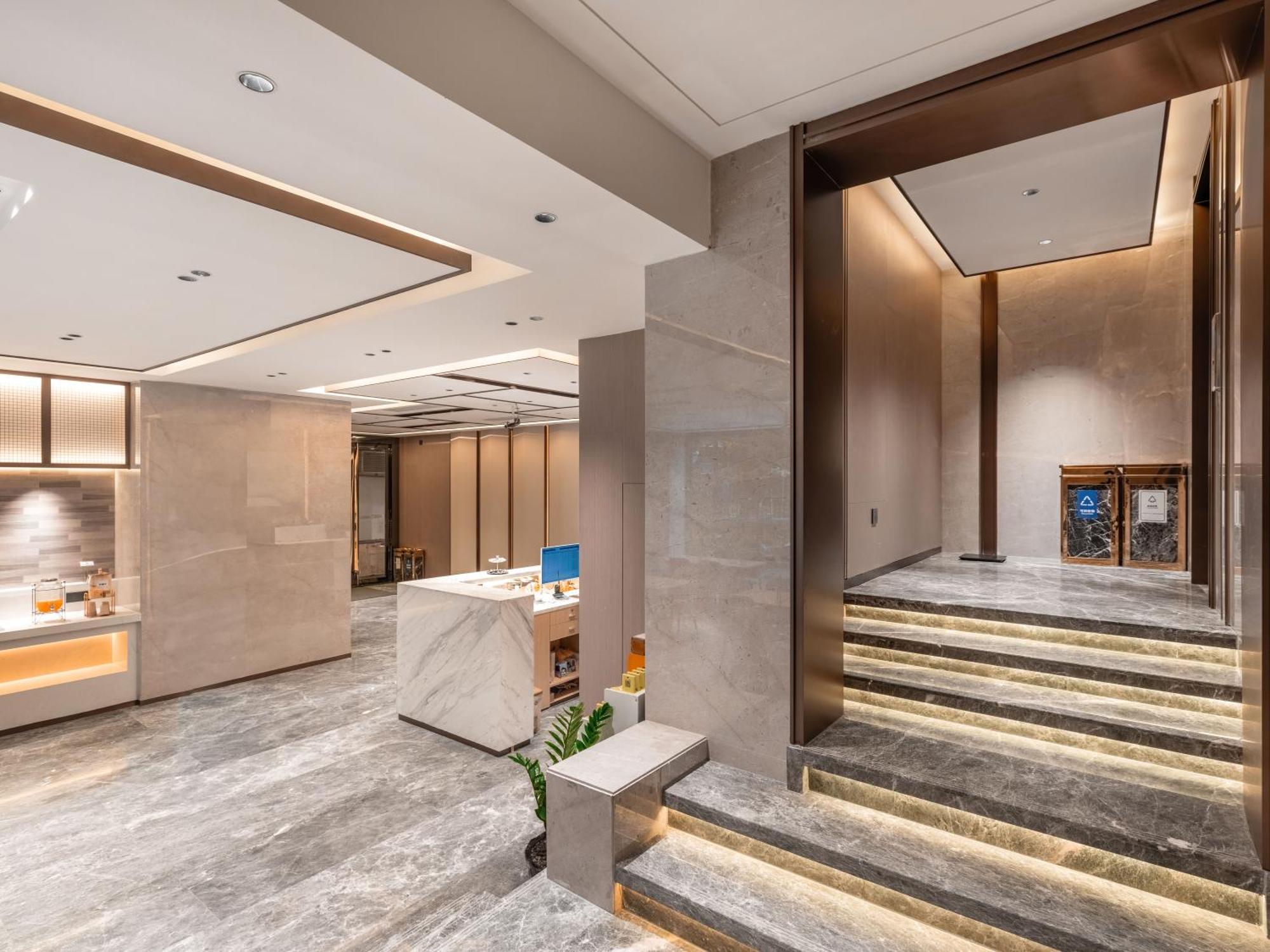 Lavande International Hotel Guangzhou Us Consulate General Guangzhou Grandview Plaza Branch - Free Shuttle Bus To Canton Fair Complex During Canton Fair Period & Free Vpn Internet Access Eksteriør bilde
