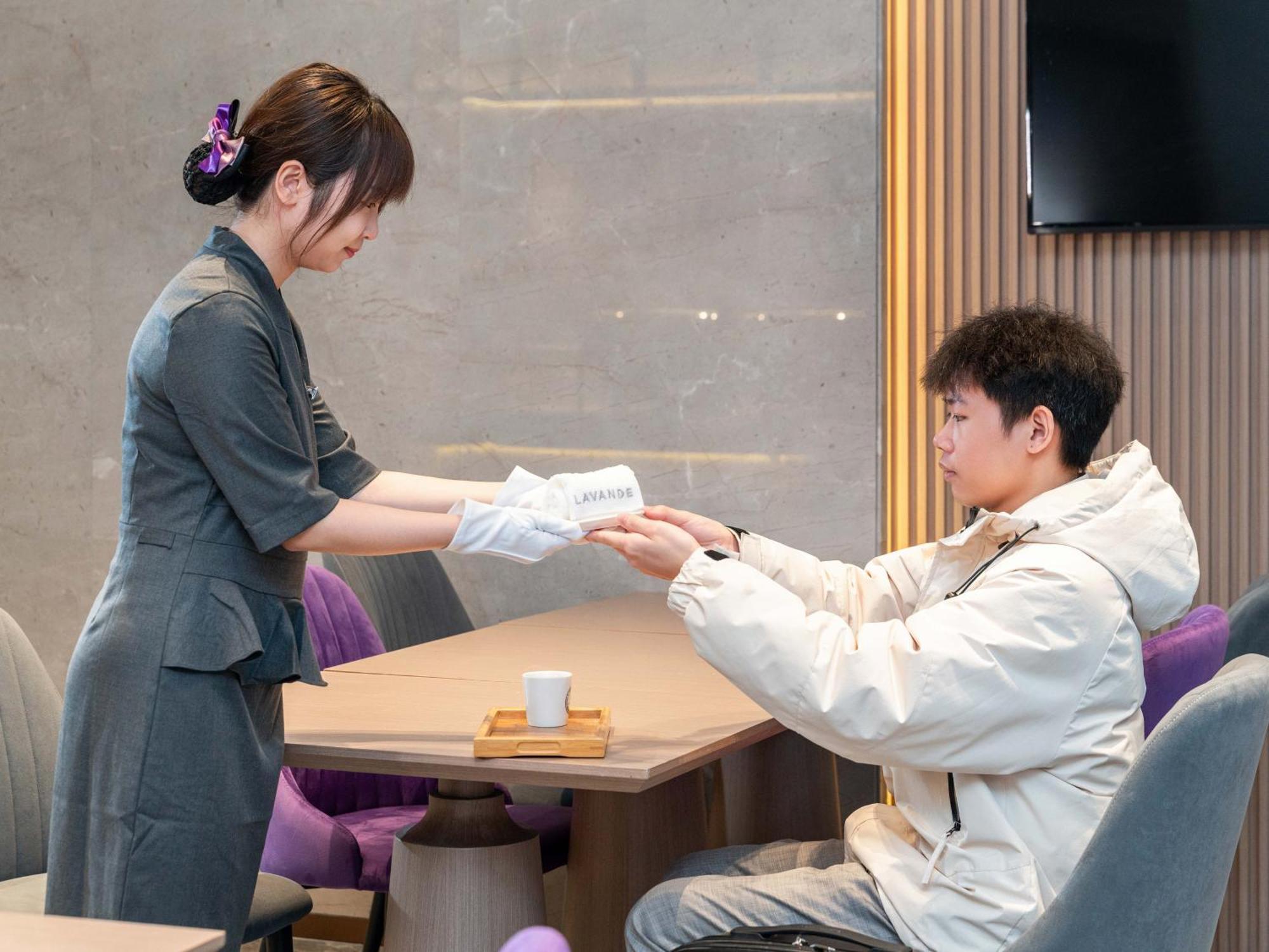 Lavande International Hotel Guangzhou Us Consulate General Guangzhou Grandview Plaza Branch - Free Shuttle Bus To Canton Fair Complex During Canton Fair Period & Free Vpn Internet Access Eksteriør bilde